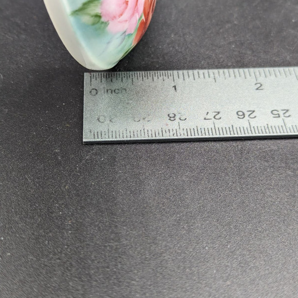 Vintage Porcelain Hand Painted Red And Pink Roses Candlestick Holders Signed - Picture 14 of 16